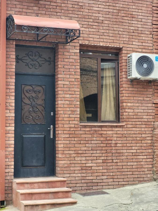 4 Chocolate Apartments In Old Tiflis Dış mekan fotoğraf