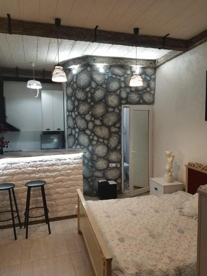 4 Chocolate Apartments In Old Tiflis Dış mekan fotoğraf