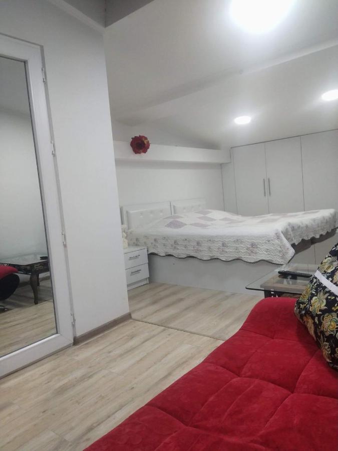 4 Chocolate Apartments In Old Tiflis Dış mekan fotoğraf