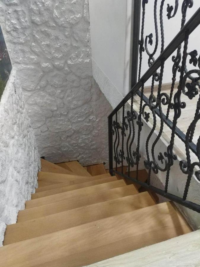 4 Chocolate Apartments In Old Tiflis Dış mekan fotoğraf