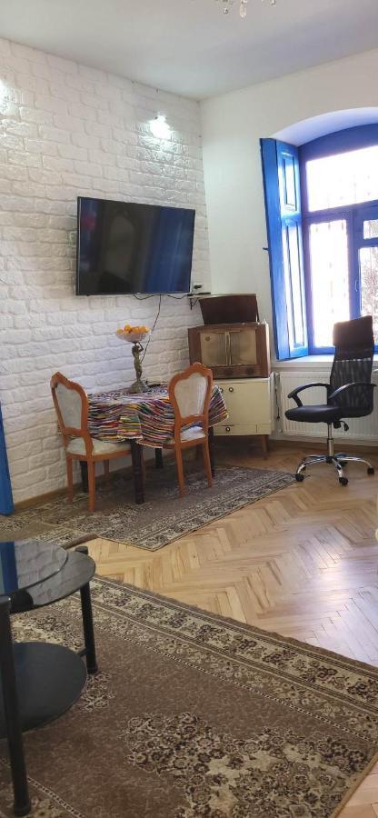 4 Chocolate Apartments In Old Tiflis Dış mekan fotoğraf