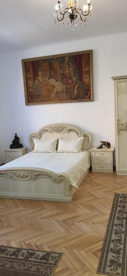 4 Chocolate Apartments In Old Tiflis Dış mekan fotoğraf