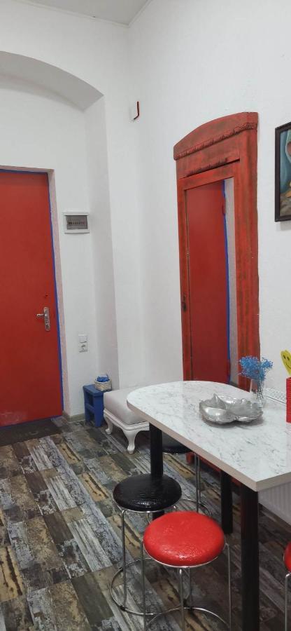 4 Chocolate Apartments In Old Tiflis Dış mekan fotoğraf