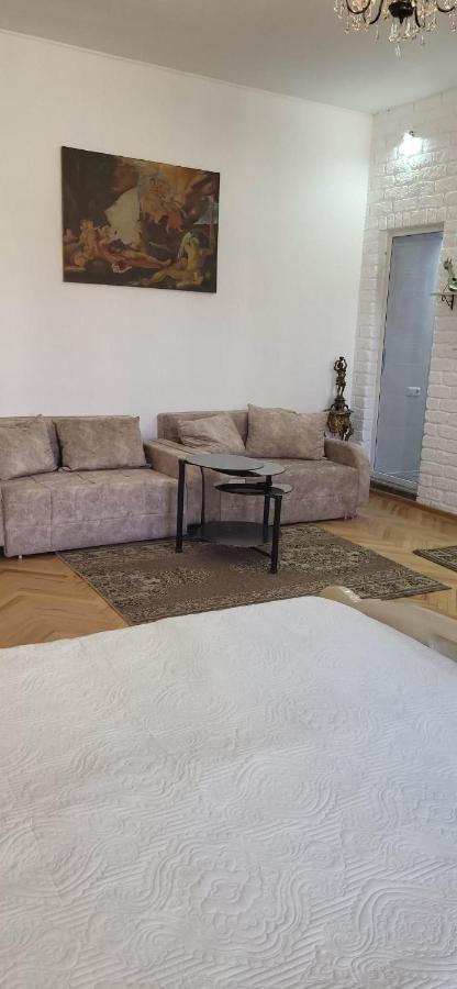 4 Chocolate Apartments In Old Tiflis Dış mekan fotoğraf